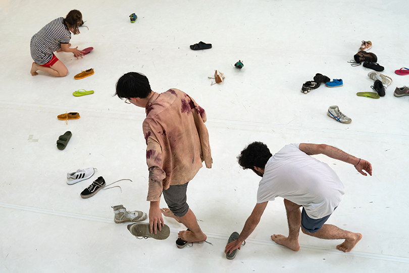 In someone else's shoes, metabolic encounters