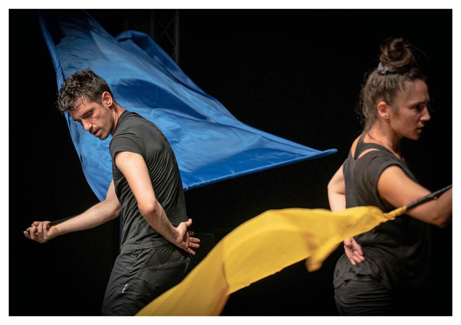 HZT Alumno Enrico Ticconi, Ginevra Panzetti “ARA! ARA!“, Interplay Festival Turin 2021. HZT Alumno Enrico Ticconi, Ginevra Panzetti “ARA! ARA!“, Interplay Festival Turin 2021.