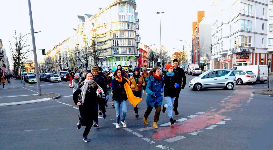 Street Intervention with Public Movement Street Intervention with Public Movement